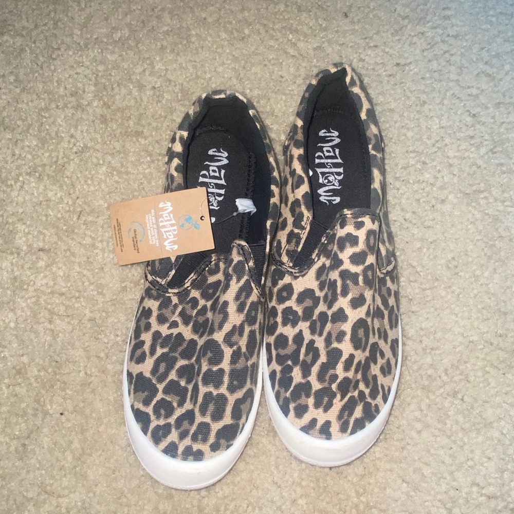 NWT Cheetah Print slip on shoes